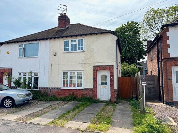 2 Bedroom Semi Detached House For Sale In Kingston Avenue, Wigston, LE18