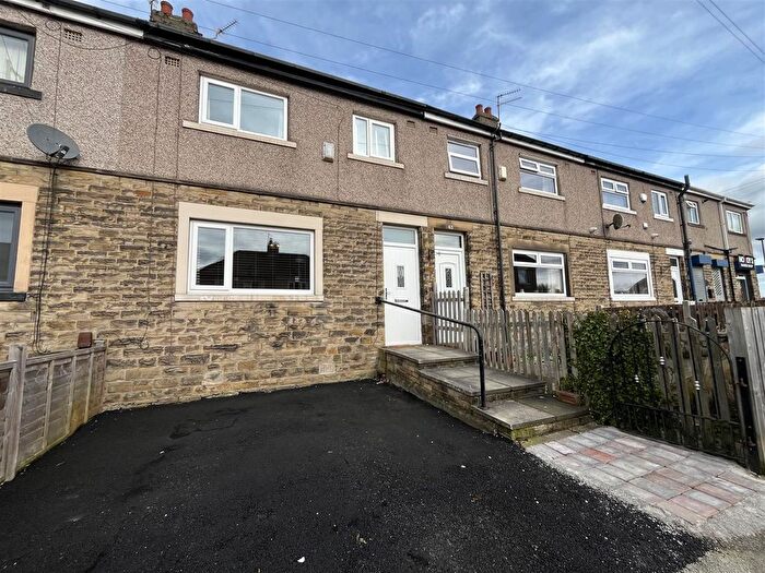3 Bedroom Terraced House For Sale In Clare Road, Wyke, Bradford, BD12