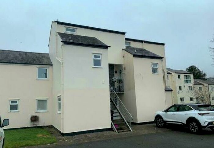 2 Bedroom Apartment To Rent In Glan Gors, Harlech, LL46