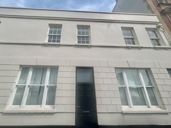 4 Bedroom Town House To Rent In James Street, Cardiff Bay, CF10