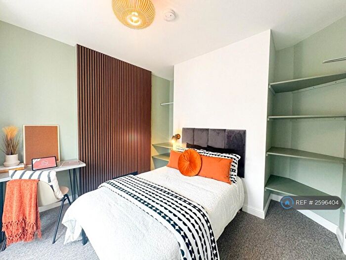 8 Bedroom Terraced House To Rent In Cromwell Street, Gloucester, GL1