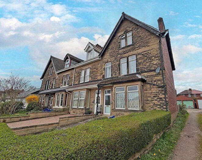5 Bedroom End Terrace House For Sale In Stonefall Avenue, Harrogate, HG2