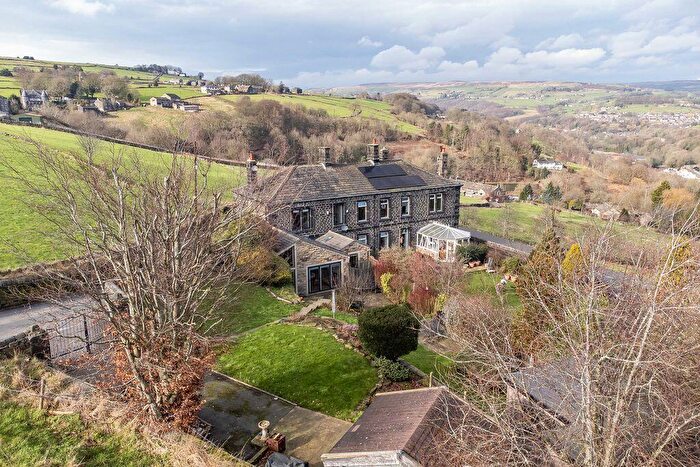 4 Bedroom Character Property For Sale In The Styes Cottage, Styes Lane, Sowerby, HX6