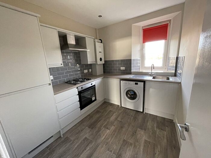 2 Bedroom Flat To Rent In Blackness Road, Dundee, DD2