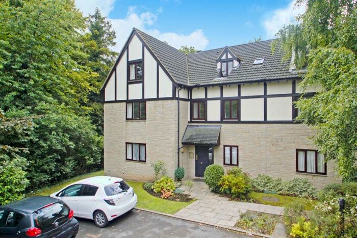 3 Bedroom Apartment To Rent In Dorchester Close, Headington, OX3