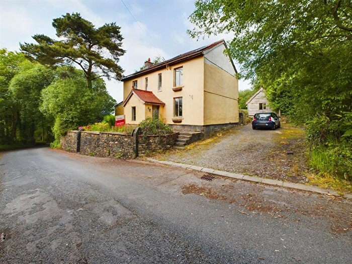 3 Bedroom Detached House For Sale In Betws, Ammanford, SA18