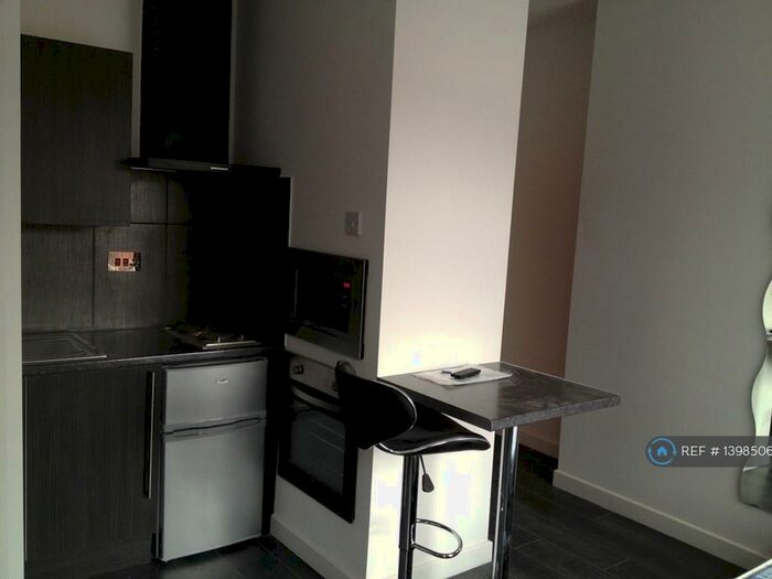 Studio To Rent In Brays Lane, Coventry, CV2