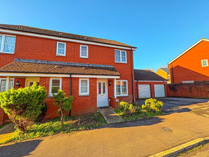 3 Bedroom Semi-Detached House To Rent In Russet Close, Wellington, TA21