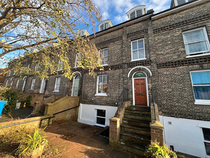 1 Bedroom Flat To Rent In Basement Flat, Christchurch Street, IP4