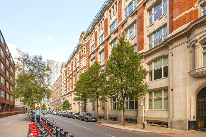 1 Bedroom Apartment To Rent In Leman Street, London, E1