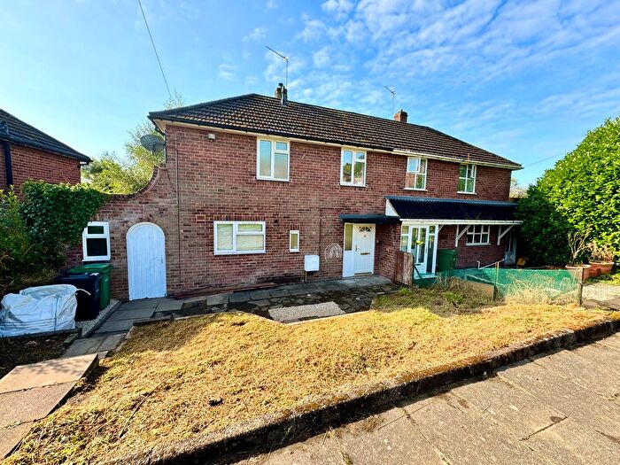 2 Bedroom Property To Rent In Abbey Road, Halesowen, B63