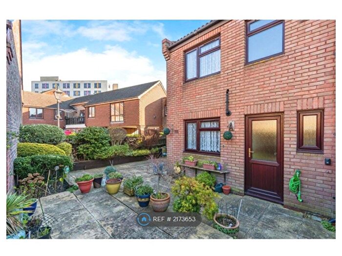 1 Bedroom Property To Rent In Sea Mill Gardens, Portsmouth, PO1