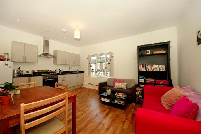 2 Bedroom Apartment To Rent In Ranelagh Road, NW10