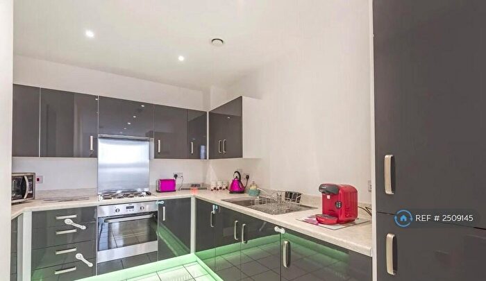 2 Bedroom Flat To Rent In Albers Court, Harrow, HA3