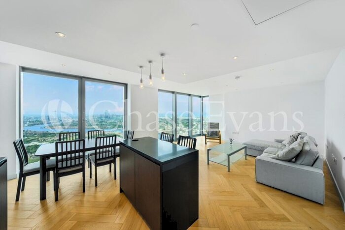 2 Bedroom Flat To Rent In Landmark Pinnacle, Marsh Wall, Canary Wharf, London, E14