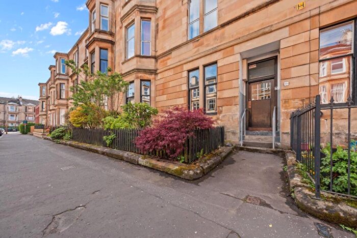 2 Bedroom Flat To Rent In Glenapp Street, Pollokshields, Glasgow, G41