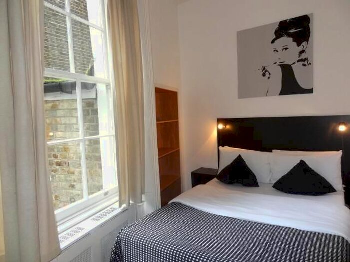 Studio To Rent In Cartwright Gardens, Bloomsbury, London, WC1H