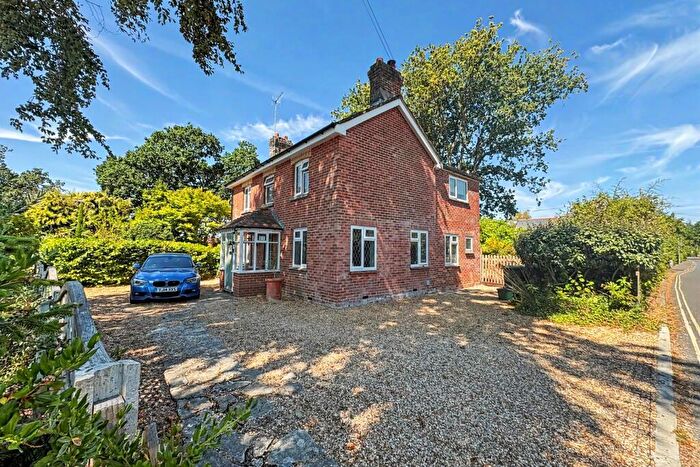 3 Bedroom Detached House To Rent In Verwood, BH31