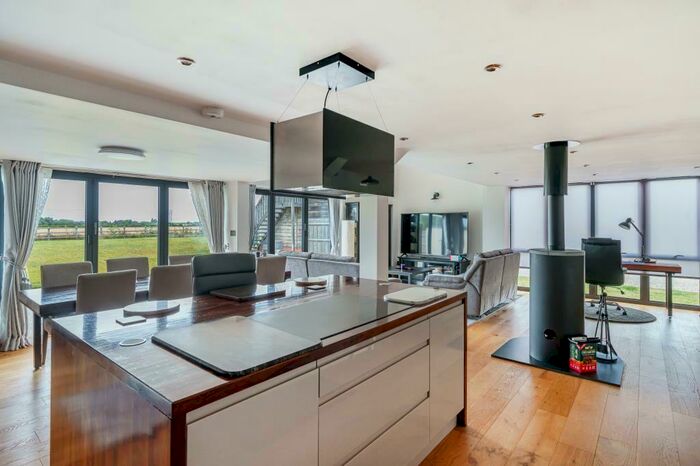 5 Bedroom Semi-Detached House To Rent In East Hanney, Vale Of White Horse, OX12