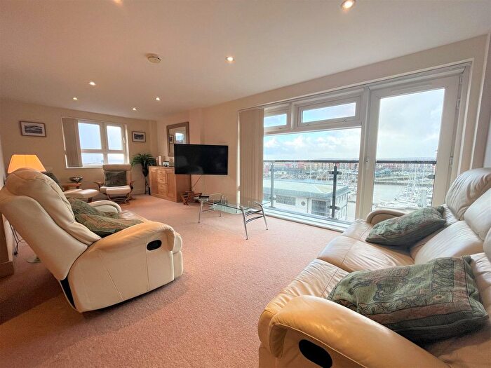 3 Bedroom Flat To Rent In Altamar, Kings Road, Swansea, SA1