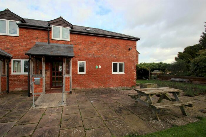 2 Bedroom Property To Rent In Grafton Villa Farm, Grafton, Hereford, HR2