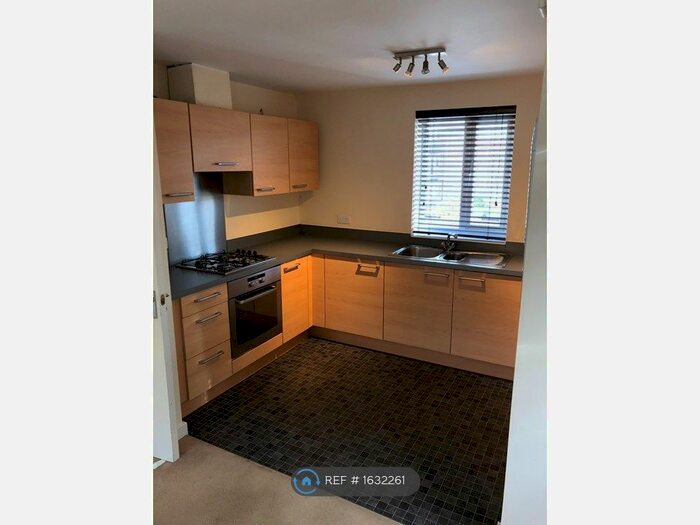 1 Bedroom Flat To Rent In High Street, Berkhamsted, HP4