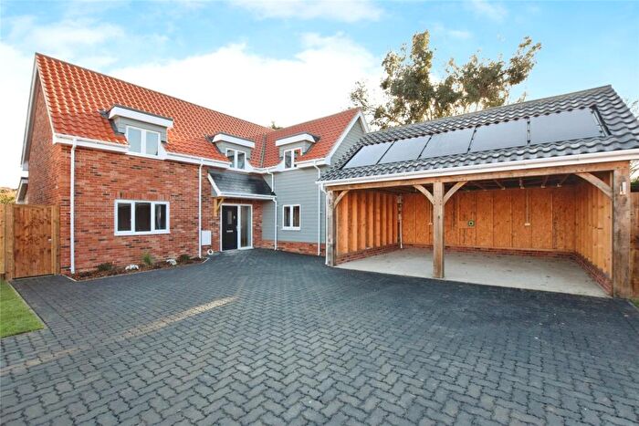 4 Bedroom Detached House For Sale In Field Mews, Frating Road, Great Bromley, Colchester, CO7