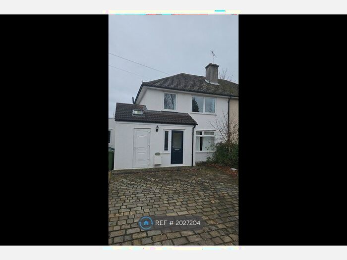 3 Bedroom Semi-Detached House To Rent In Birdwood Road, Cambridge, CB1