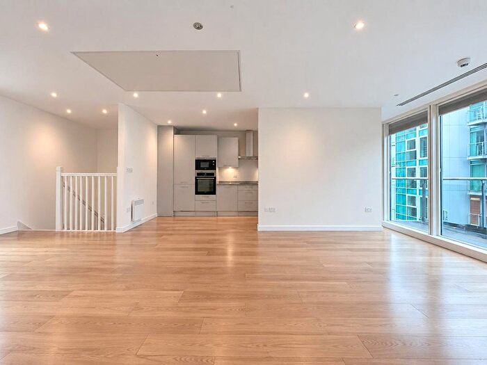 2 Bedroom Flat To Rent In Albert Embankment, London, SE1