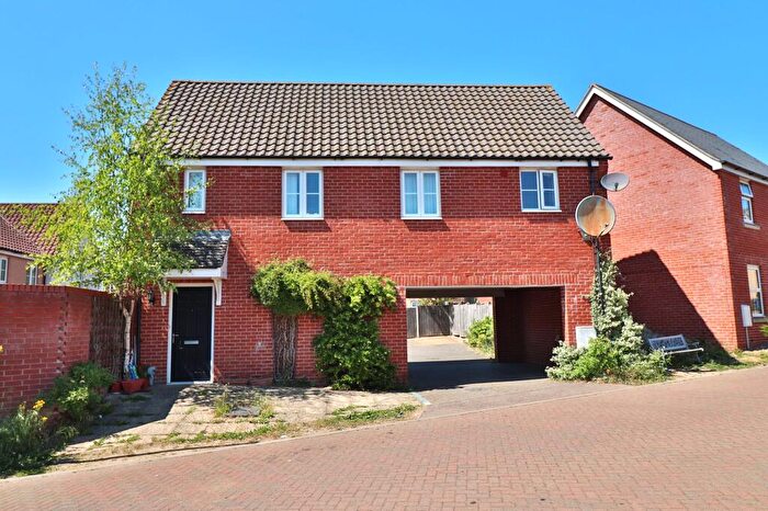 2 Bedroom Detached House For Sale In Ann Strutt Close, Hadleigh, IP7