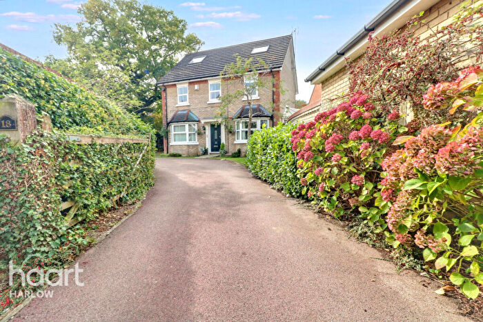 6 Bedroom Detached House For Sale In Belfield Gardens, Harlow, CM17