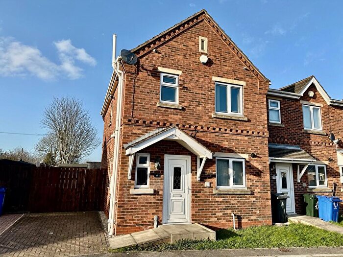 3 Bedroom End Of Terrace House For Sale In Sunnymede View, Askern, Doncaster, DN6