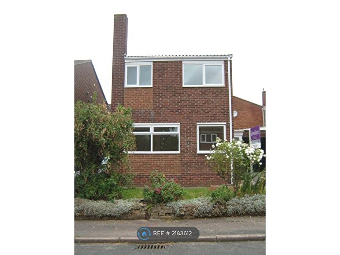 3 Bedroom Detached House To Rent In Hogarth Close, Bedford, MK41