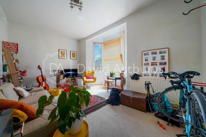 1 Bedroom Flat To Rent In Mount View Road, Stroud Green, London, N4