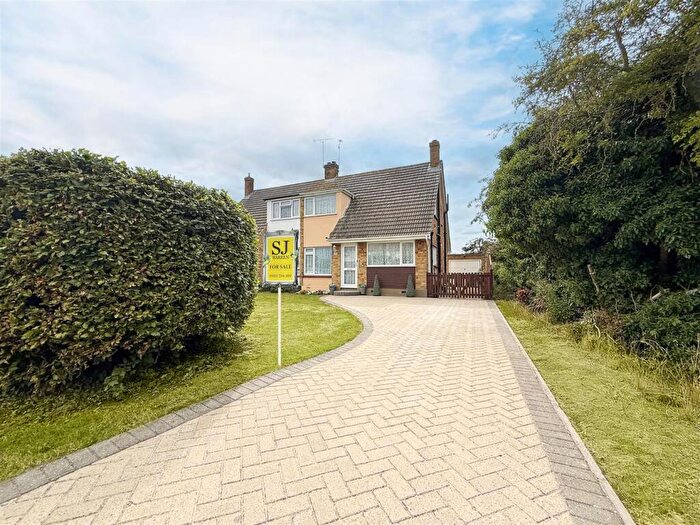 3 Bedroom Semi-Detached House For Sale In Queenborough Road, Southminster, CM0