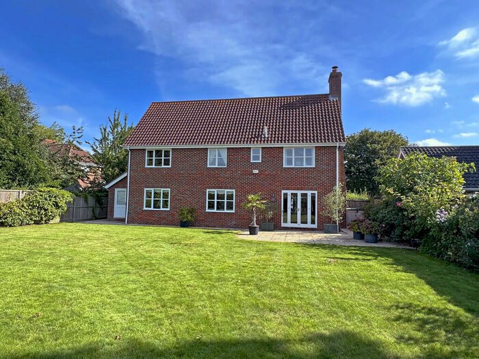 5 Bedroom Detached House For Sale In Cages Way, Melton, Woodbridge, IP12