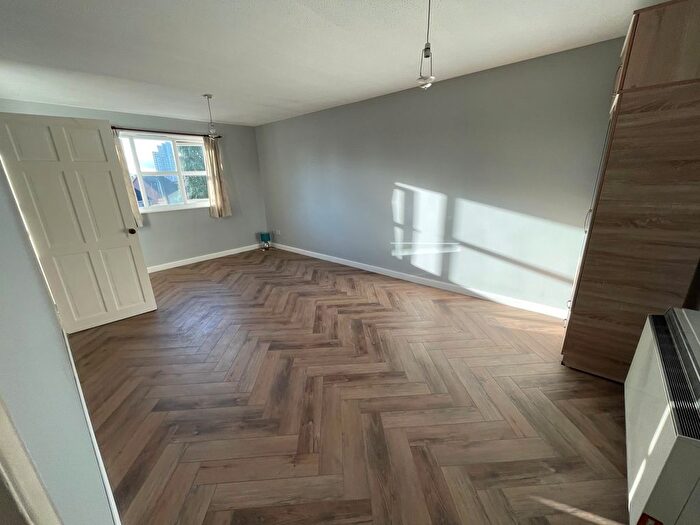 Studio To Rent In Argyle Court, King Georges Avenue, Watford, WD18