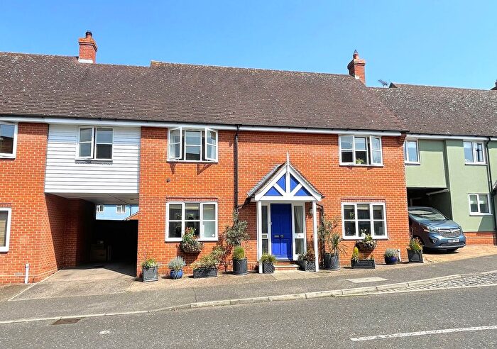 4 Bedroom Link Detached House For Sale In Kiltie Road, Tiptree, CO5