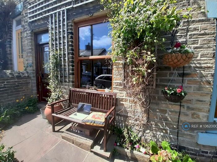 3 Bedroom Terraced House To Rent In Stannington View Road, Sheffield, S10