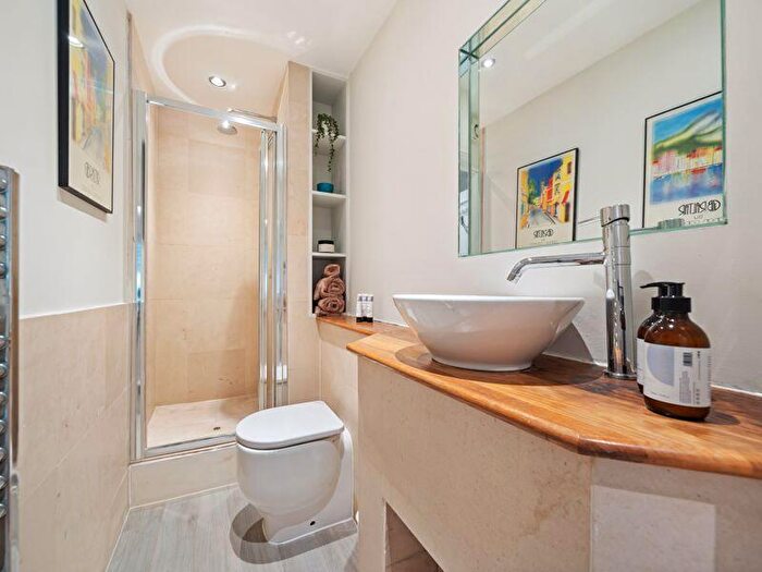 2 Bedroom Character Property To Rent In Mill Lane, West Hampstead, London, NW6