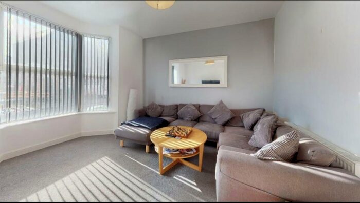 6 Bedroom Semi-Detached House To Rent In £pppw Excluding Bills Beeston Road, Nottingham, NG7