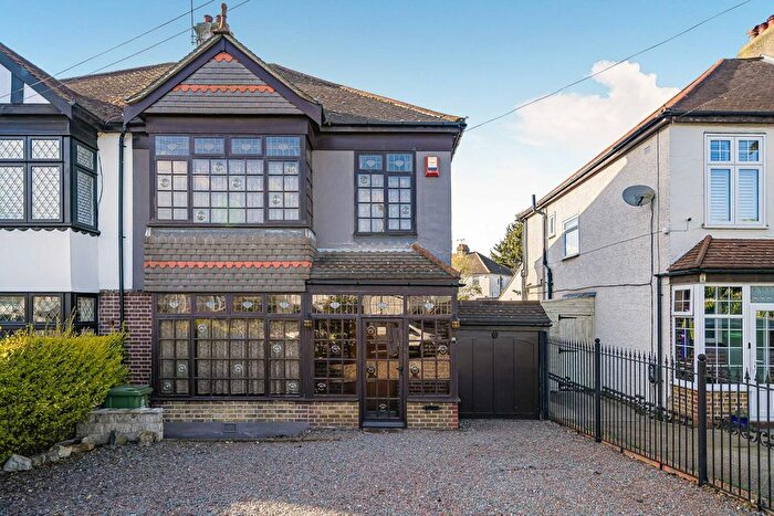 3 Bedroom Semi Detached House For Sale In Arbuthnot Lane, Bexley, DA5