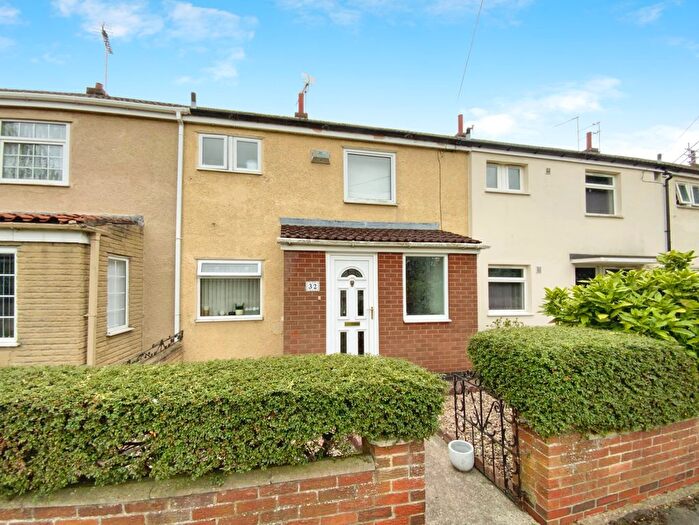 3 Bedroom Terraced House For Sale In Faircourt, Hull, HU6