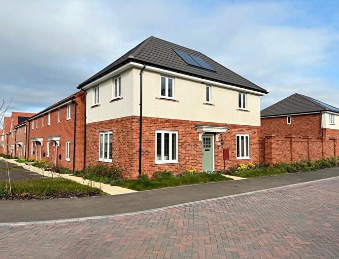 3 Bedroom Detached House To Rent In Nave Crescent, Eagles Farm South, MK17