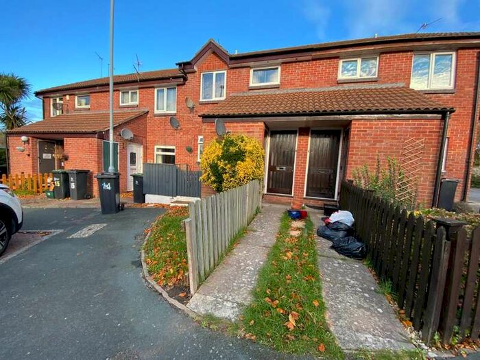 1 Bedroom Apartment To Rent In First Floor Flat With Parking, Pipit Close., DT3