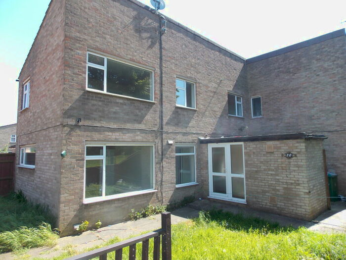 5 Bedroom Semi-Detached House To Rent In Saxby Gardens, Peterborough, PE1
