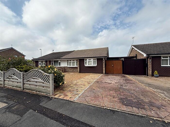 2 Bedroom Semi-Detached Bungalow For Sale In Blakesley Road, Wigston, LE18