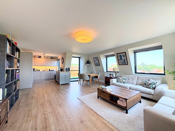 2 Bedroom Flat For Sale In The Broadway, Buckingham Parade, HA7