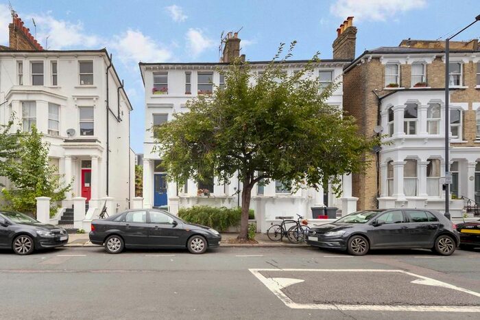 2 Bedroom Flat To Rent In Netherwood Road, London, W14