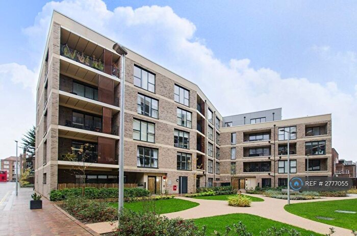 2 Bedroom Flat To Rent In Fritillary Apartments, London, SE5